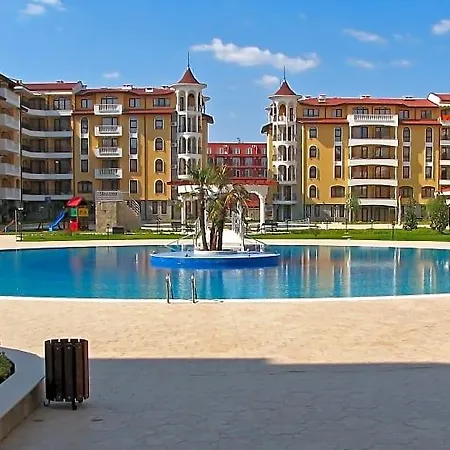 Апартхотел Royal Sun Complex 3*